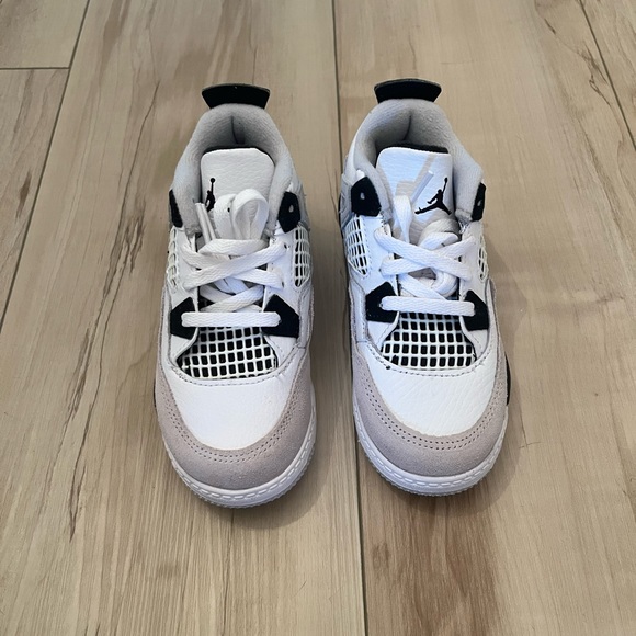 Nike Jordan 4 - Picture 3 of 6